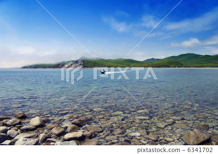 Crystalline sea beach Crystalline sea beach 6341702