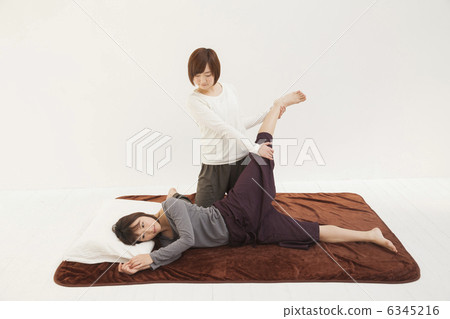 Thai traditional massage 6345216