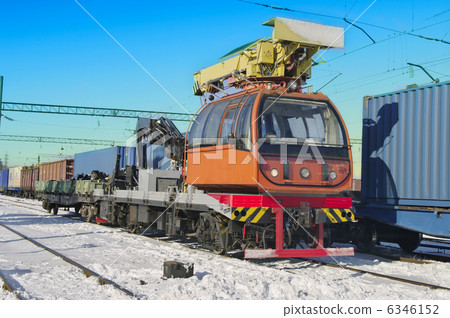 Train crane carriage. Train crane carriage. 6346152