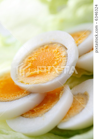Sliced eggs 6346324
