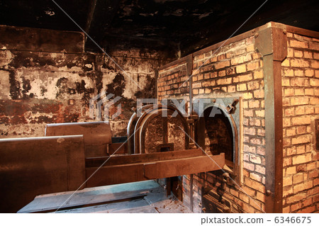 Crematorium, Auschwitz Crematorium, Auschwitz 6346675