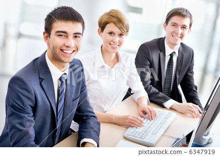 Businesspeople 6347919