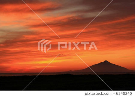 Sunset of Oloron Sunset of Oloron 6348240