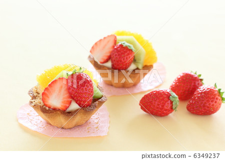 甜酸的水果 甜酸的水果 6349237