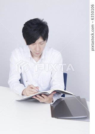 Male Business Scene (Cool Biz) Male Business Scene (Cool Biz) 6350106