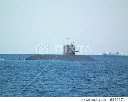 潛艇Yokosuka Honkan 6352371