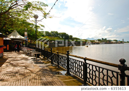 沙撈越河南側（古晉/東馬來西亞/婆羅洲島） 6355613