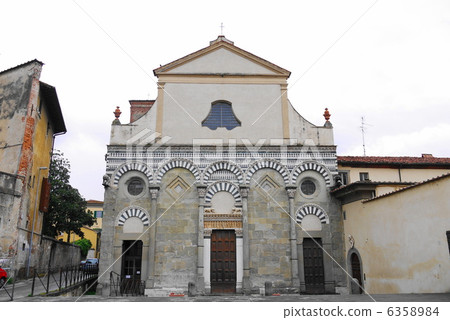 Pistoia St. Bartholomew's Church 6358984