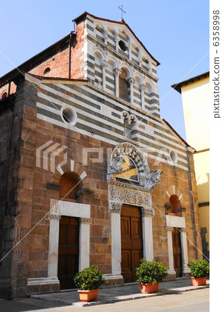 Lucca Saint-Just the Church 6358998