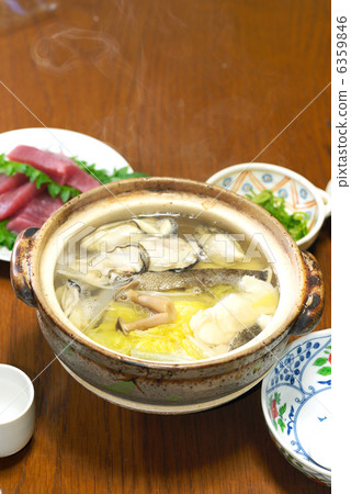 Oyster hotpot 6359846