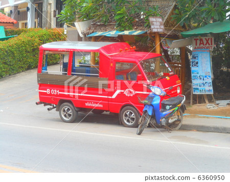 Thai taxi 6360950