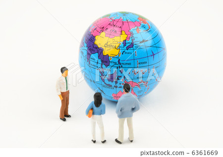 The earth The earth 6361669