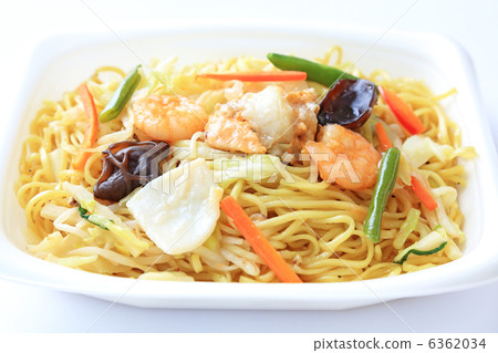 Delicious salty seafood yakisoba 6362034
