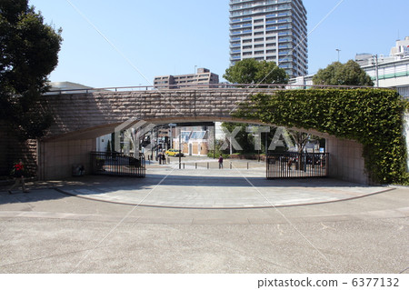 可以看到港口的小山公園·法國橋樑 可以看到港口的小山公園·法國橋樑 6377132
