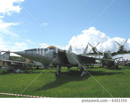 Moscow, Monino, Russia, the plane of war an a parking Moscow, Monino, Russia, the plane of war an a parking 6381350