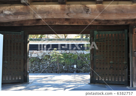 Kochi Castle Otemachi door and beam 2013.1.18 shooting 6382757