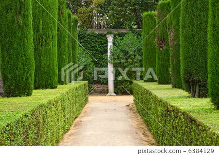 Garden of the Poets, Alcazar Palace 6384129