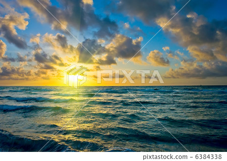 Sunrise, Atlantic ocean 6384338