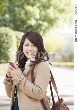 外套的女人 外套的女人 6385903