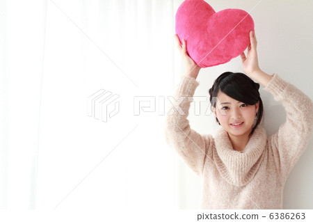 Maiden in love Maiden in love 6386263