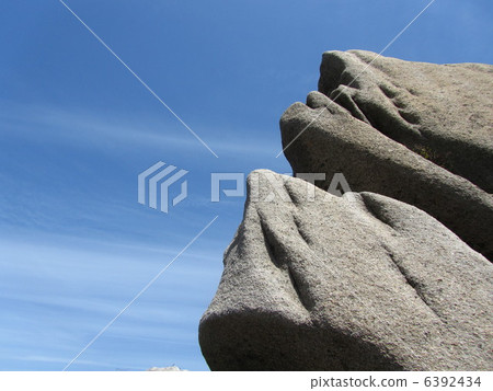 Iwakiyama奇怪的岩石 6392434