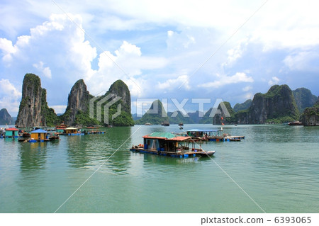 Halong Bay with its long history 6393065