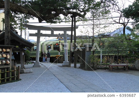 Torii of the Holy Shrine and Enoshima Railway 6393687
