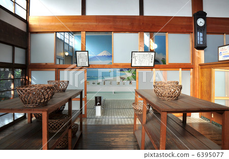 Edo Toyodono garden child 's Koyo in winter 6395077