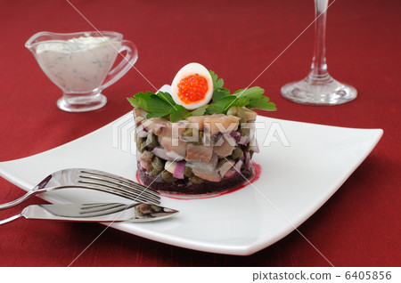 Herring tartare with capers and sour cream Herring tartare with capers and sour cream 6405856