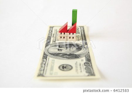 100美元的鈔票和玩具工廠 6412583