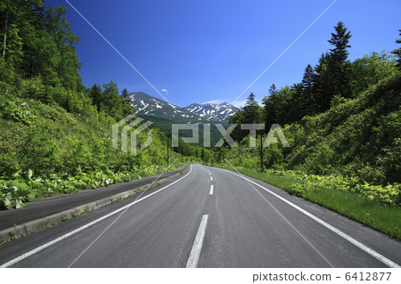 Road leading to Tokachidake Road leading to Tokachidake 6412877