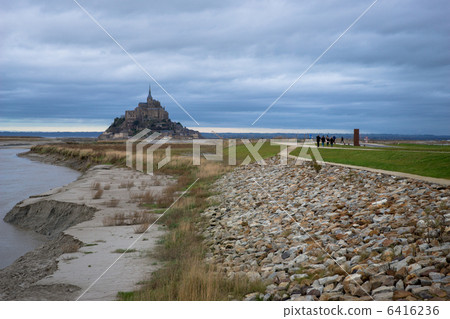 Mont Saint-Michel  6416236