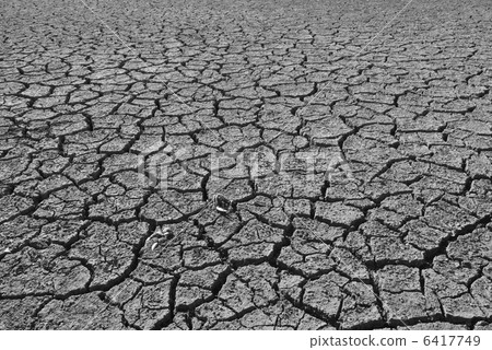 Drought ground 1 6417749