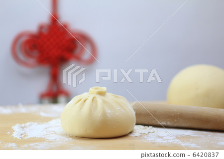 Image of making meat buns Image of making meat buns 6420837