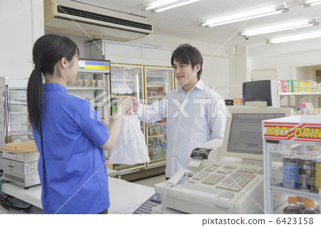 convenience store  6423158