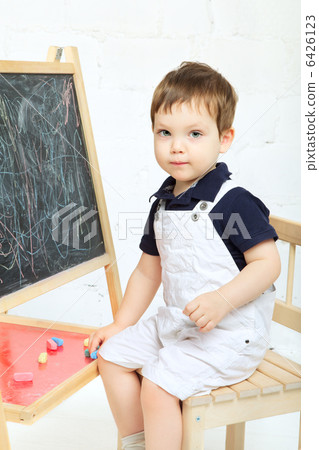 Child Drawing With Chalk 6426123