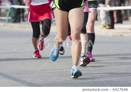 Marathon runner 6427646