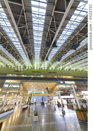 Osaka Station Space-time space 6428781