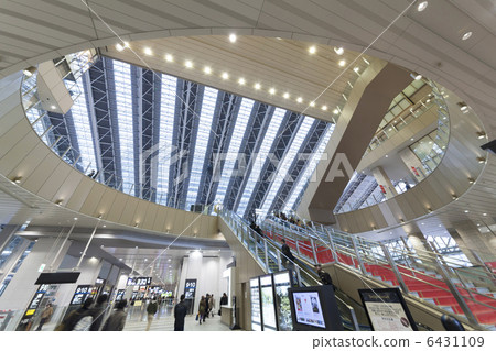 Osaka station contact Hashiguchi and spacetime space 6431109