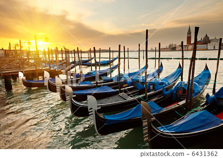 Sunrise in Venice 6431362