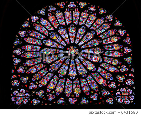 Stained glass window in Notre dame 6431580