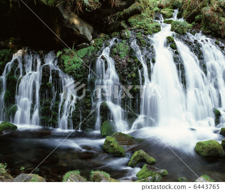 摩託的瀑布 摩託的瀑布 6443765