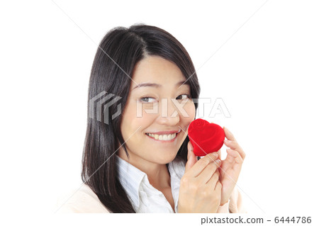 有心臟和一位小姐的禮物盒 6444786