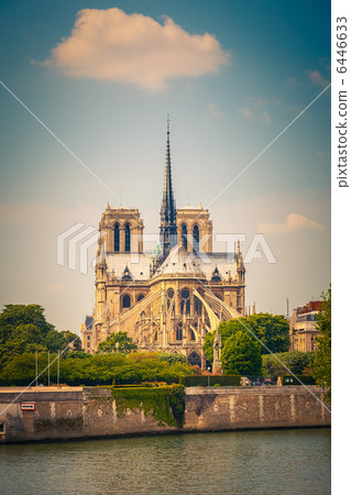 Notre Dame de Paris 6446633