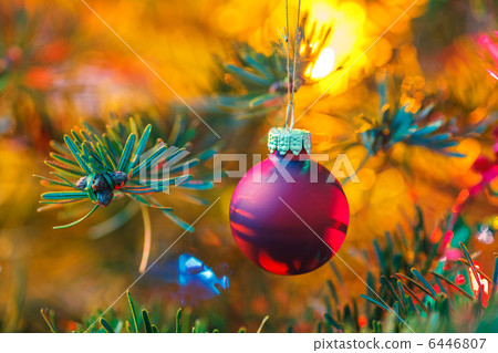 Decorated x-mas tree 6446807