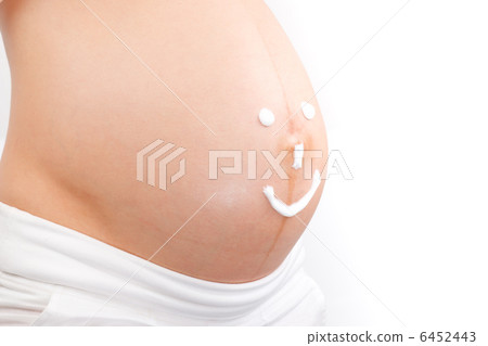 Belly of pregnant woman 6452443
