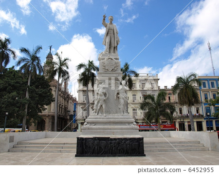 Jose Marti statue (Cuba) of World Heritage "Old Havana and its fortifications" 6452955