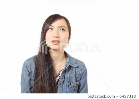 女性的面部表情 6457318