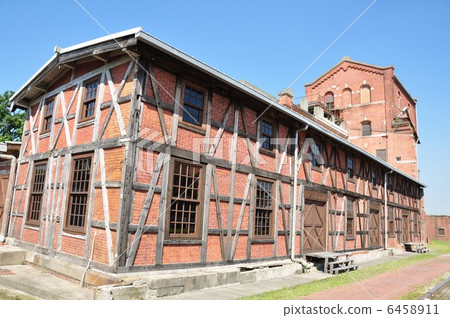 半達紅座大廈 6458911