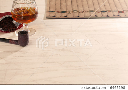 On the desk / desk 6465198